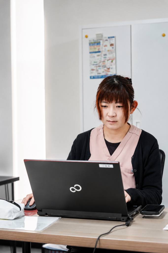 上坂 結菜 生活相談員