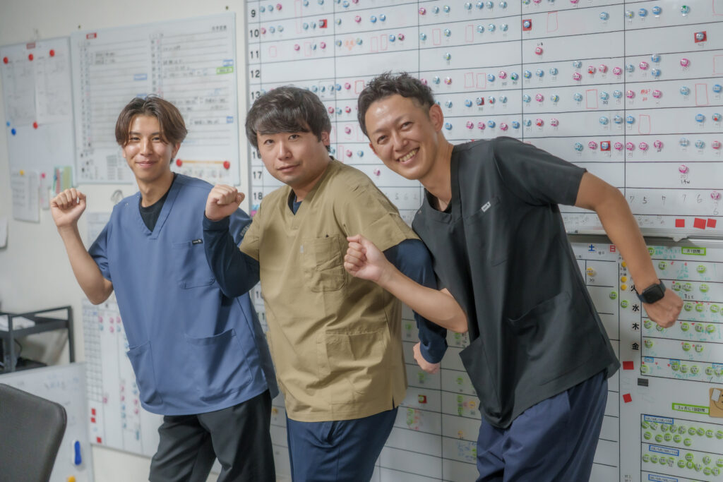 リハビリスタジオPLUSでリハビリを行う様子
